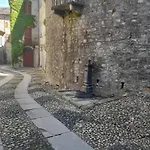 La Vista Sul Castello *