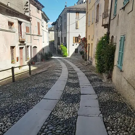 La Vista Sul Castello * Compiano